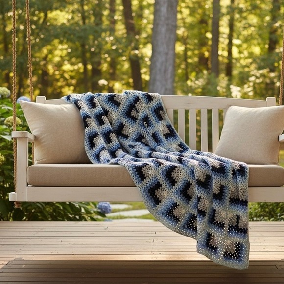 Handmade Crochet Granny Square Throw Blanket Blue Navy White Geometric 38x84